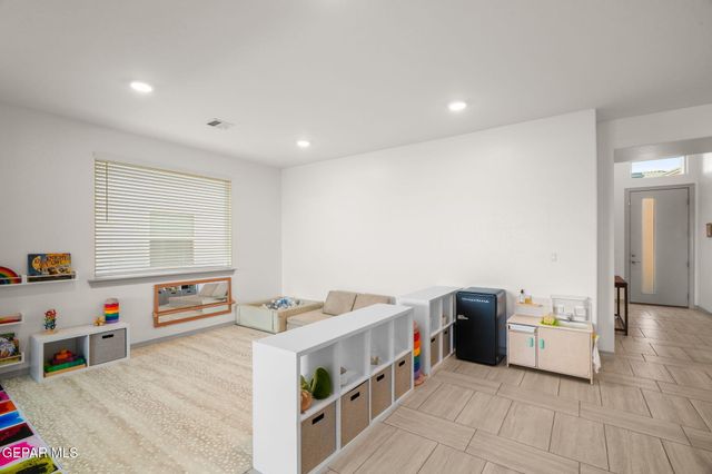 908 Crystal Deer Drive, El Paso, TX 79928