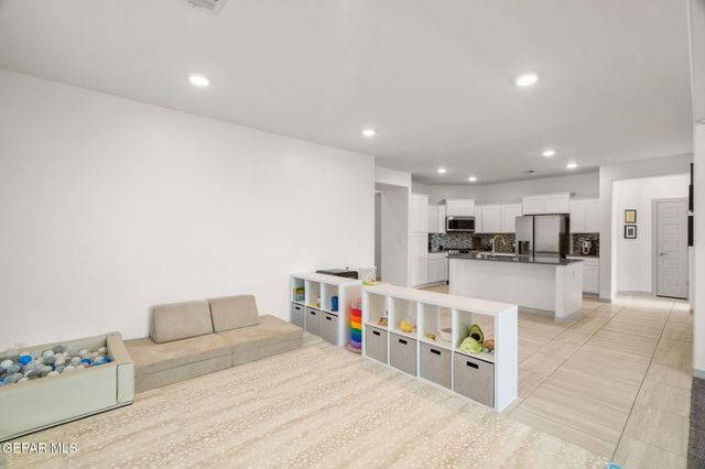 908 Crystal Deer Drive, El Paso, TX 79928