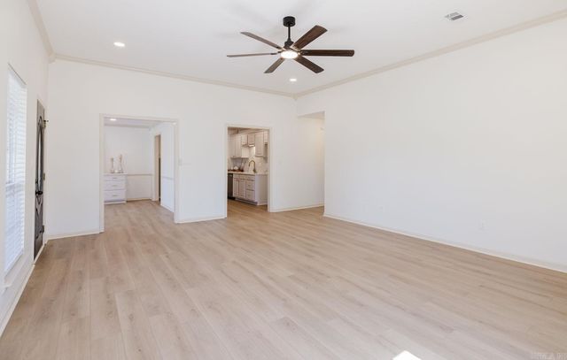 3214 Meadowlake, Bryant, AR 72022