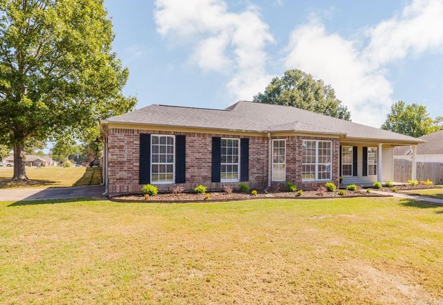 3214 Meadowlake, Bryant, AR 72022