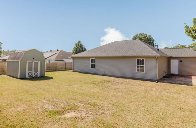 3214 Meadowlake, Bryant, AR 72022