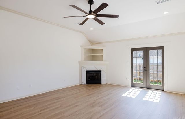 3214 Meadowlake, Bryant, AR 72022