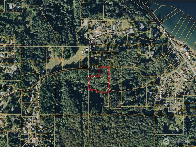 2633 NE Strand Road, Bremerton, WA 98311