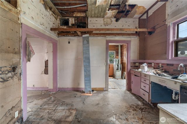 504 9th Street, Hoquiam, WA 98550