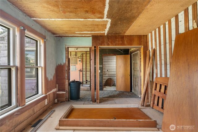 504 9th Street, Hoquiam, WA 98550