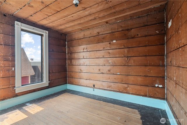 504 9th Street, Hoquiam, WA 98550