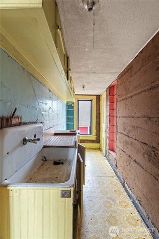 504 9th Street, Hoquiam, WA 98550