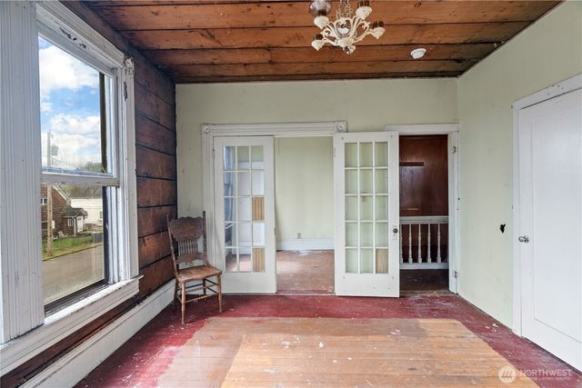 504 9th Street, Hoquiam, WA 98550