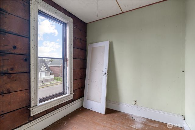 504 9th Street, Hoquiam, WA 98550