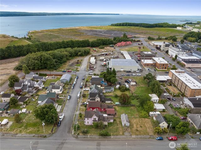 504 9th Street, Hoquiam, WA 98550