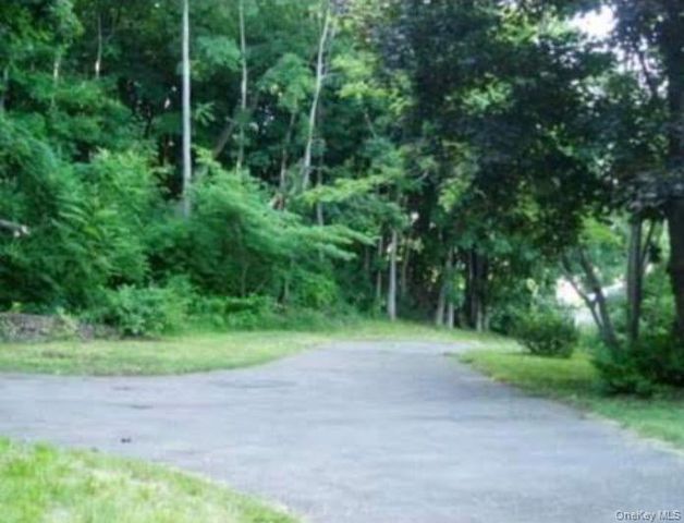 311 Market St Ext, Saugerties, NY 12477