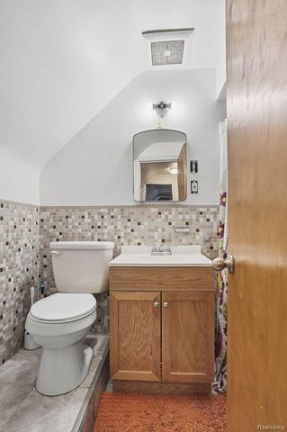 22050 Mauer Street, St. Clair Shores, MI 48080