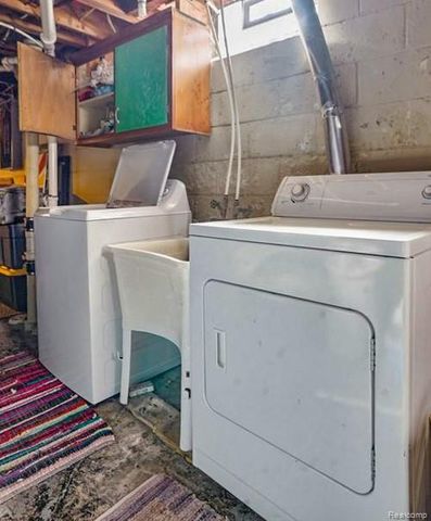 22050 Mauer Street, St. Clair Shores, MI 48080