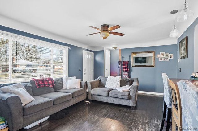 22050 Mauer Street, St. Clair Shores, MI 48080