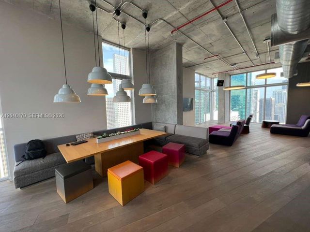 151 SE 1st Street PH07, Miami, FL 33131