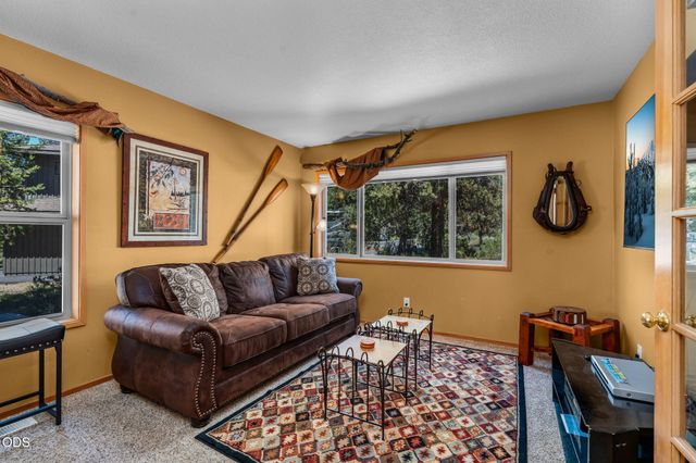 18117 Belknap Lane, Sunriver, OR 97707