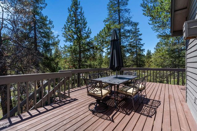 18117 Belknap Lane, Sunriver, OR 97707