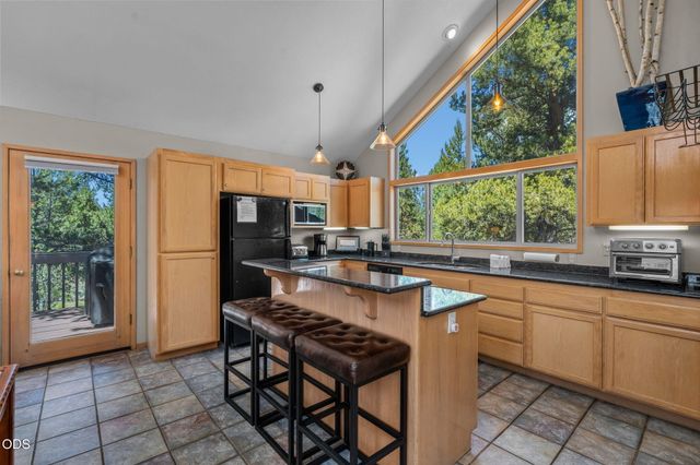 18117 Belknap Lane, Sunriver, OR 97707