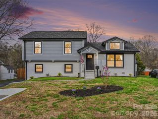 4408 Mapleleaf Lane, Charlotte, NC 28208