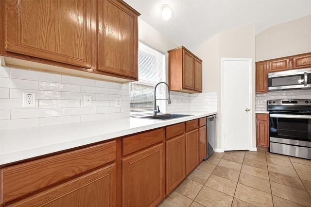 1434 Monterra Point, Fresno, TX 77545