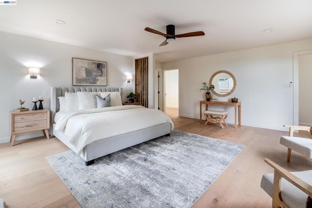 4827 Trinidad, Oakland, CA 94602