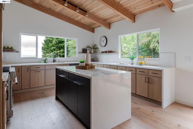 4827 Trinidad, Oakland, CA 94602