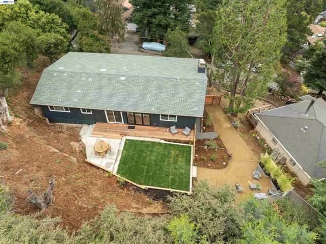 4827 Trinidad, Oakland, CA 94602