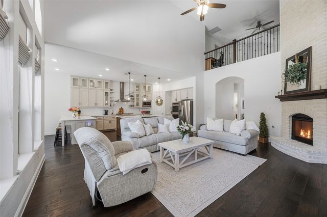 1929 Shumard Way, Fort Worth, TX 76008
