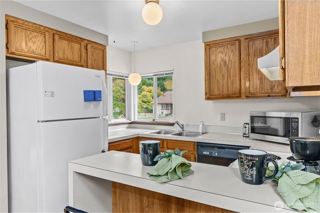 4927 Cottage Lane SE, Lacey, WA 98503