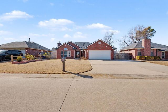 1725 Overland Trail, Choctaw, OK 73020