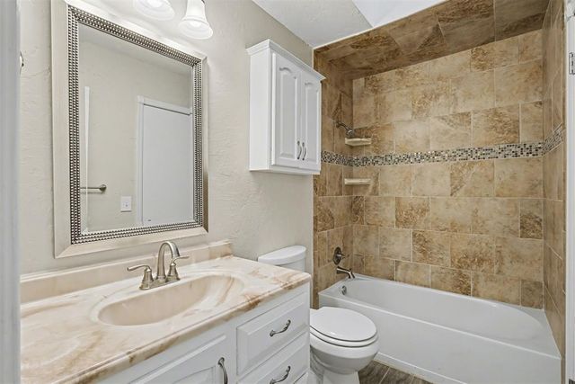 1725 Overland Trail, Choctaw, OK 73020