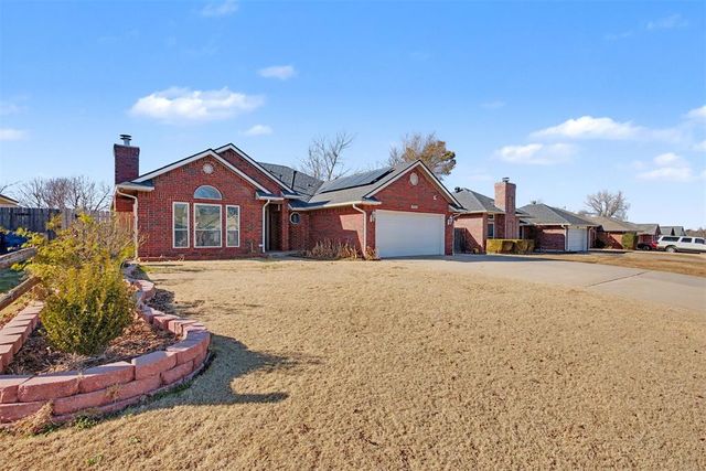 1725 Overland Trail, Choctaw, OK 73020