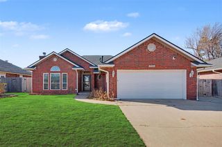 1725 Overland Trail, Choctaw, OK 73020