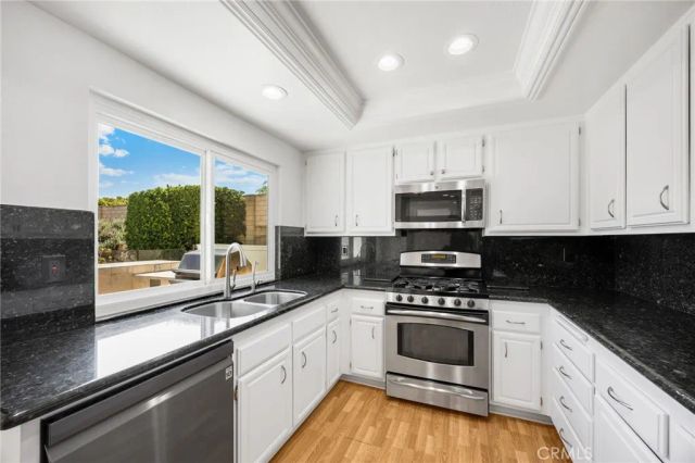 2425 Centennial Way, Corona, CA 92882