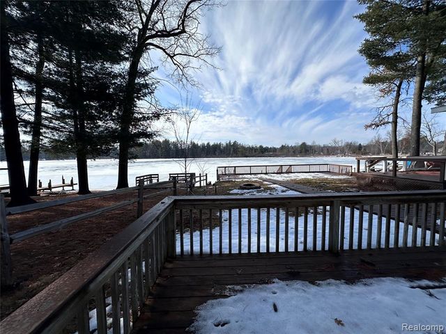 2221 Grass Lake Avenue 31, Lake, MI 48632