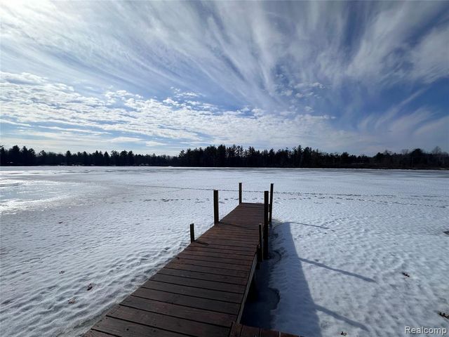 2221 Grass Lake Avenue 31, Lake, MI 48632