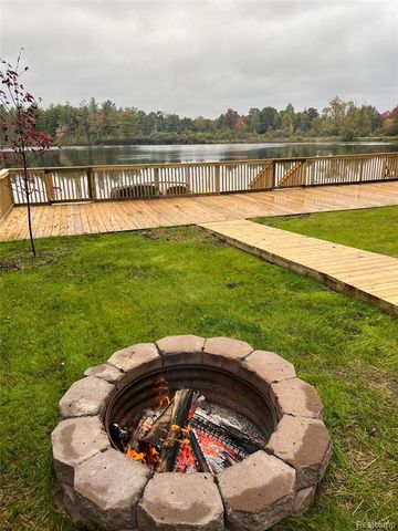 2221 Grass Lake Avenue 31, Lake, MI 48632