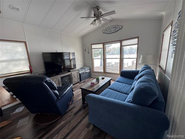 2221 Grass Lake Avenue 31, Lake, MI 48632