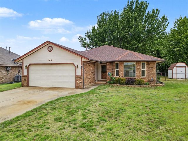 1611 N Orchard Terrace, Mustang, OK 73064