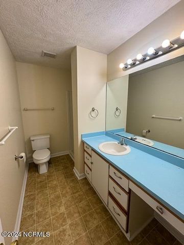 6328 Wrightsville Avenue B2, Wilmington, NC 28403