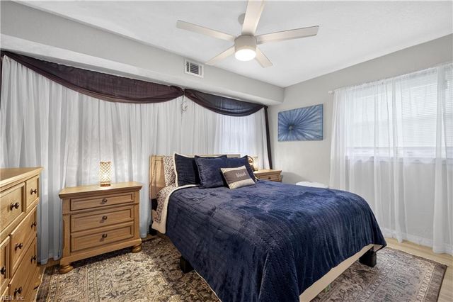 604 N Piping Rock RD, Virginia Beach, VA 23452