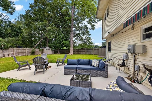 604 N Piping Rock RD, Virginia Beach, VA 23452