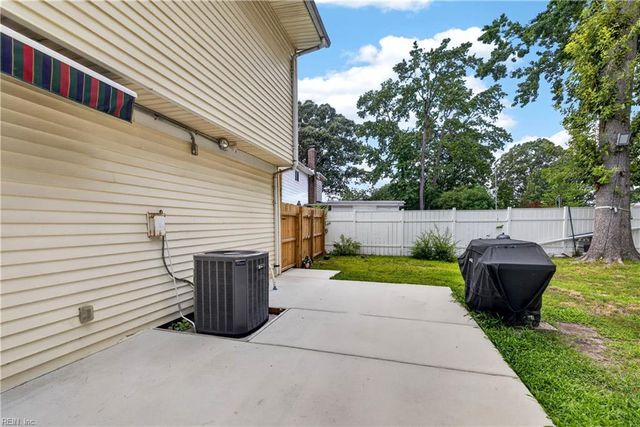 604 N Piping Rock RD, Virginia Beach, VA 23452