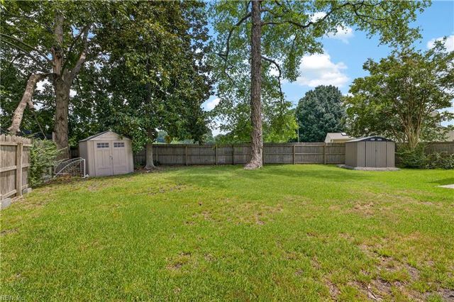 604 N Piping Rock RD, Virginia Beach, VA 23452