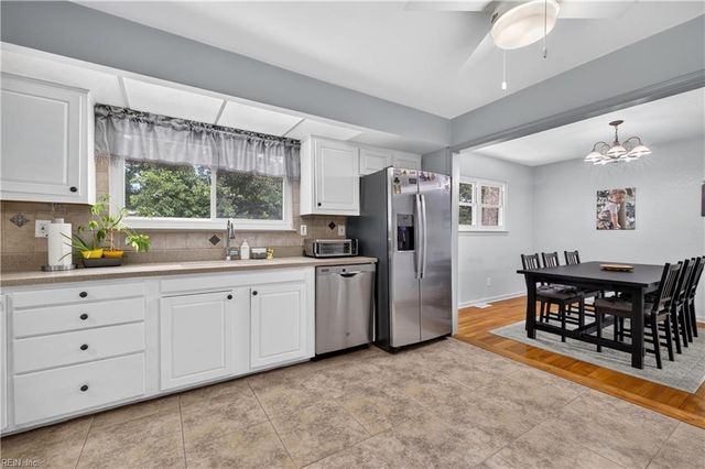 604 N Piping Rock RD, Virginia Beach, VA 23452