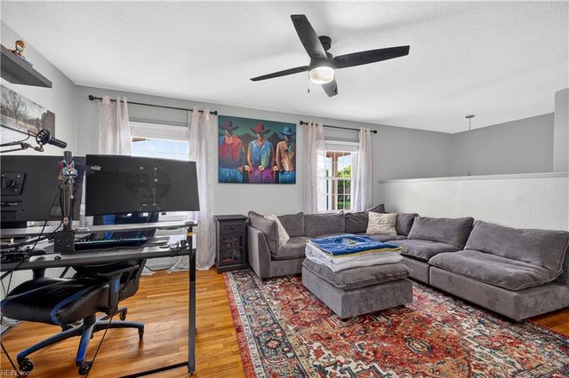604 N Piping Rock RD, Virginia Beach, VA 23452