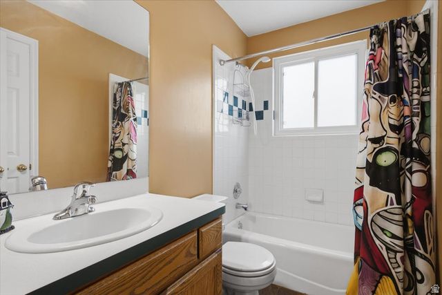 4710 S 2625 W, Roy, UT 84067