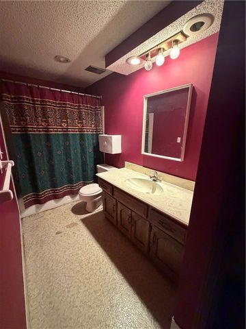 7020 Widmer Road, Shawnee, KS 66216