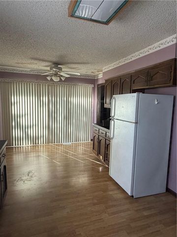 7020 Widmer Road, Shawnee, KS 66216