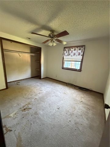 7020 Widmer Road, Shawnee, KS 66216